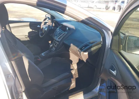 2014 Ford Focus Se z USA, uszkodzony, nr VIN 1FADP3K27EL338679